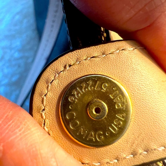 Coach Signature Peyton Carry All Tote bag - Picture 3 of 16